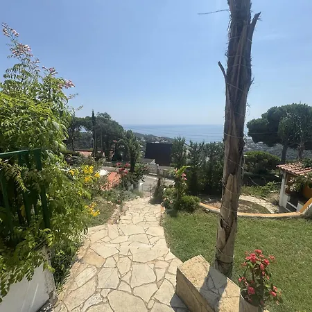 Casa Con Hermosas Vistas A La Costa *