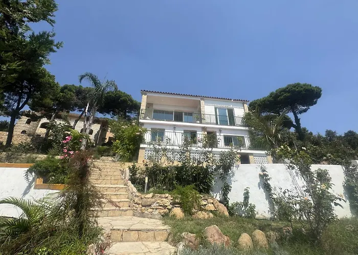 Casa Con Hermosas Vistas A La Costa Nyaraló