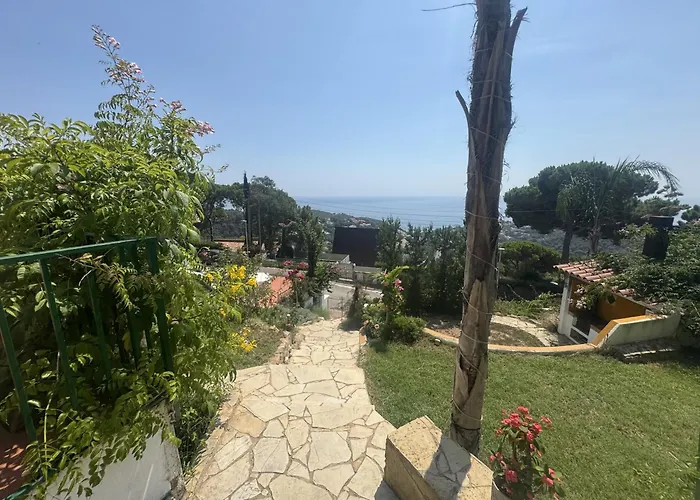 Casa Con Hermosas Vistas A La Costa *