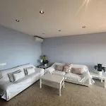 Casa Con Hermosas Vistas A La Costa