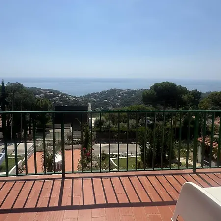 Casa Con Hermosas Vistas A La Costa