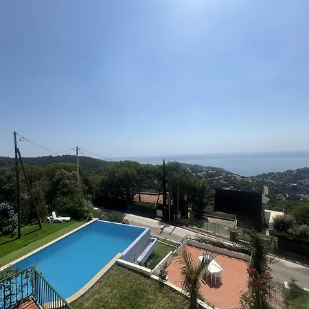 Casa Con Hermosas Vistas A La Costa * Lloret de Mar