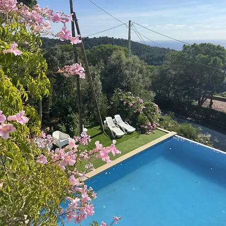 Casa Con Hermosas Vistas A La Costa