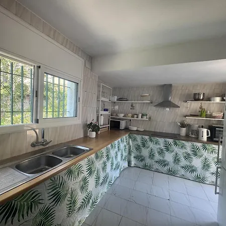 Casa Con Hermosas Vistas A La Costa