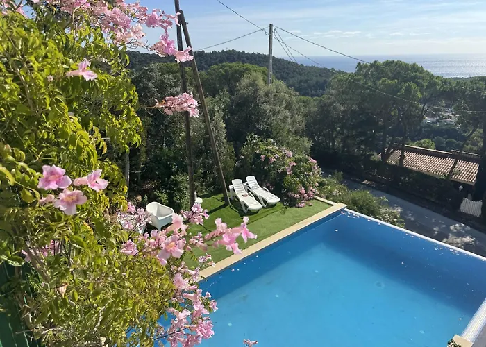 Casa Con Hermosas Vistas A La Costa